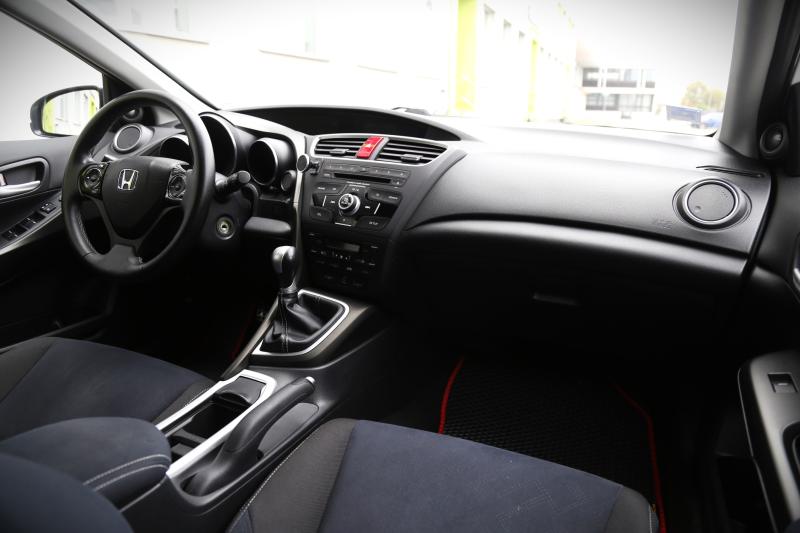 Honda - Civic - pic10